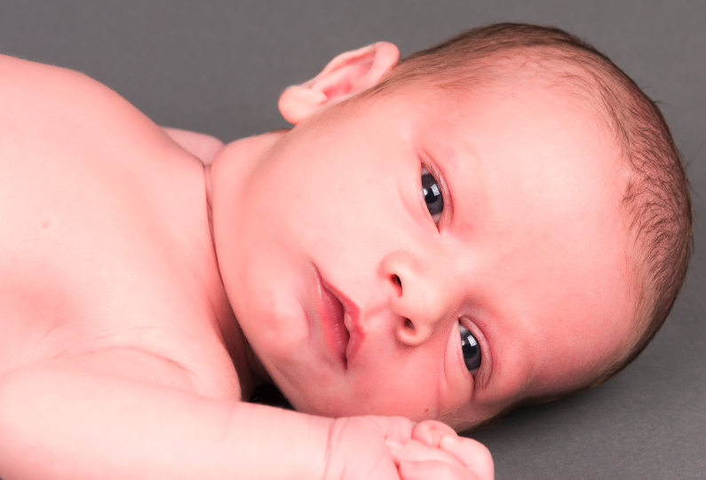 how newborn babies see: eyes and vision